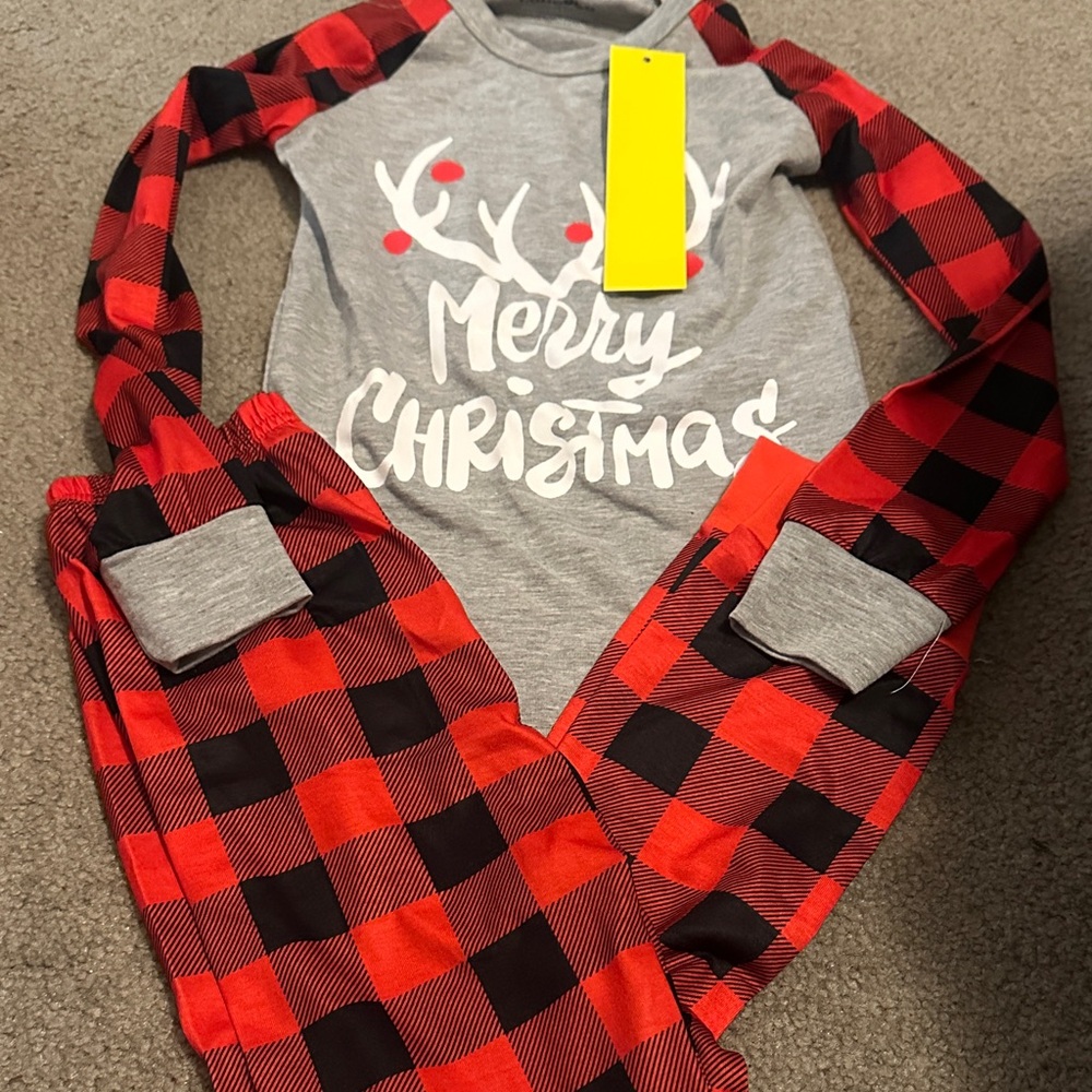 Loncoco Kids Red and Gray Merry Christmas Pajamas Size 7 NWT